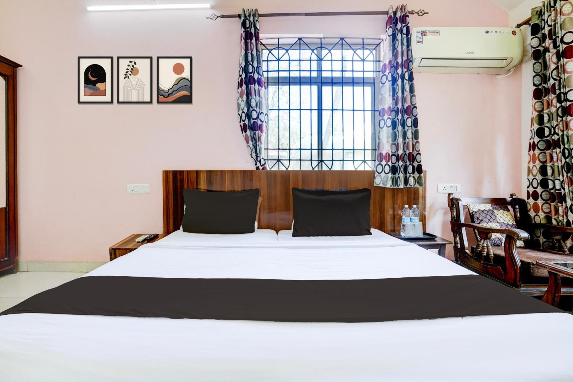 Oyo Flagship Triple Beach Guest House Benaulim Ngoại thất bức ảnh