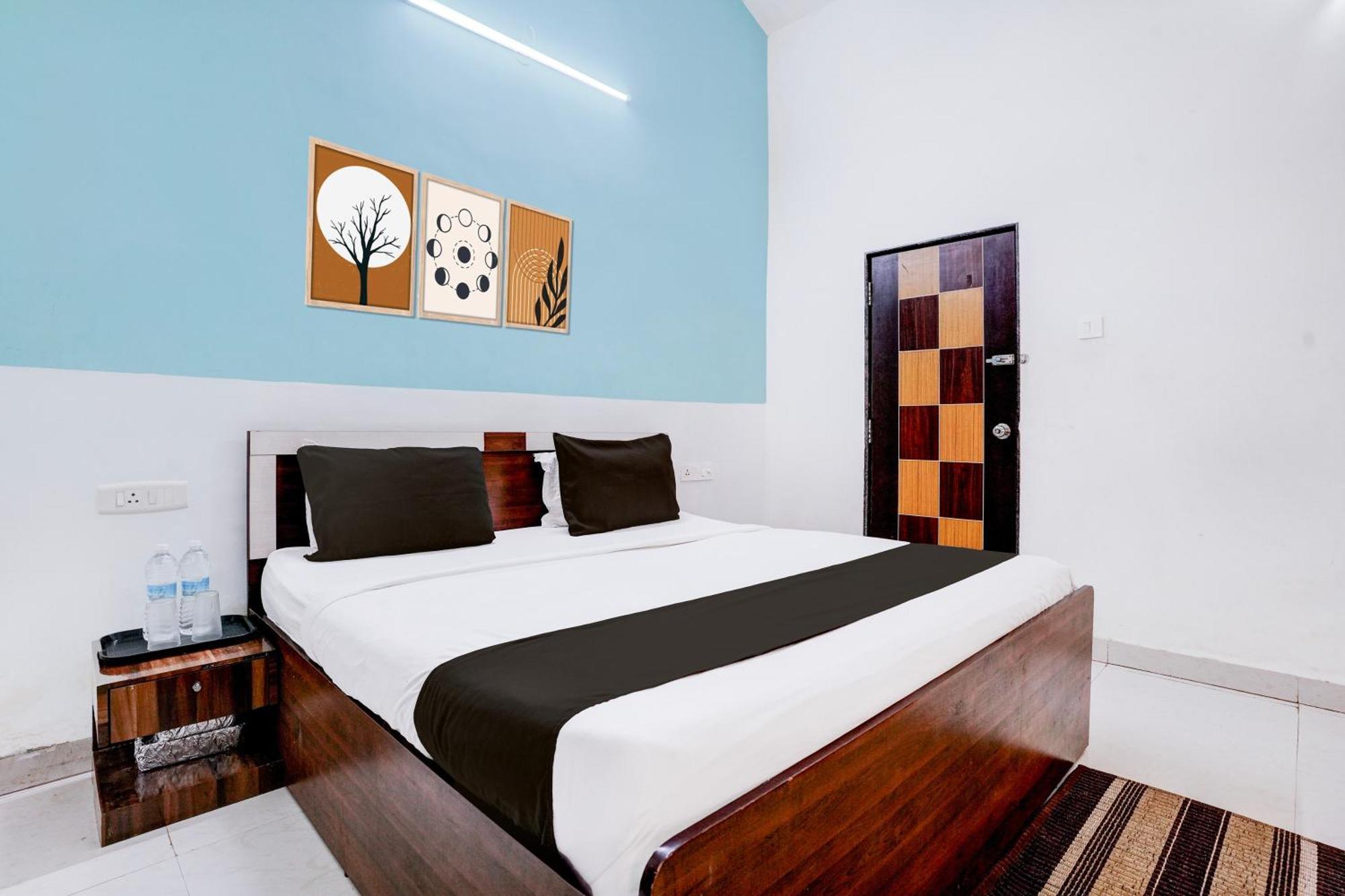 Oyo Flagship Triple Beach Guest House Benaulim Ngoại thất bức ảnh