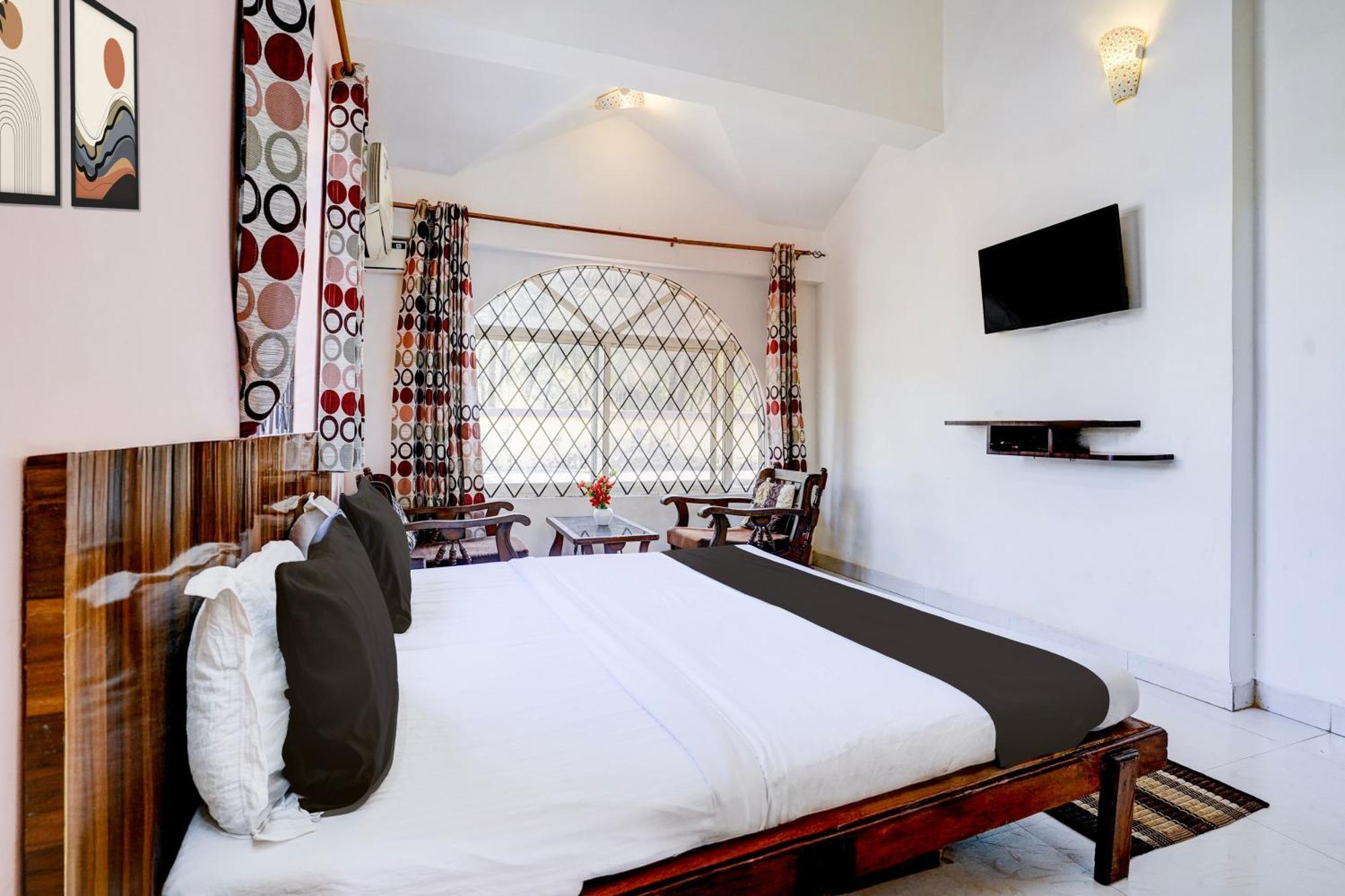 Oyo Flagship Triple Beach Guest House Benaulim Ngoại thất bức ảnh