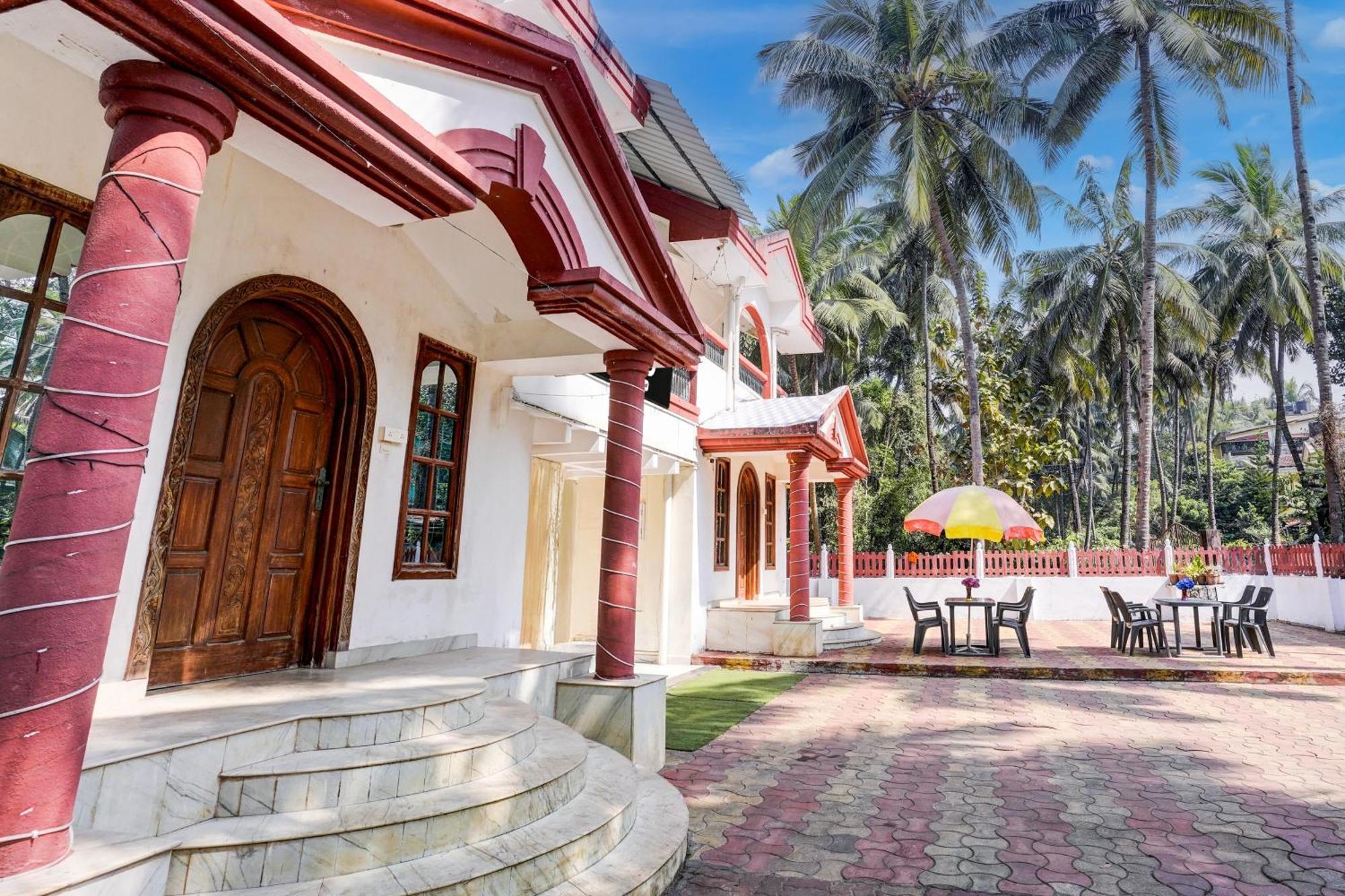 Oyo Flagship Triple Beach Guest House Benaulim Ngoại thất bức ảnh